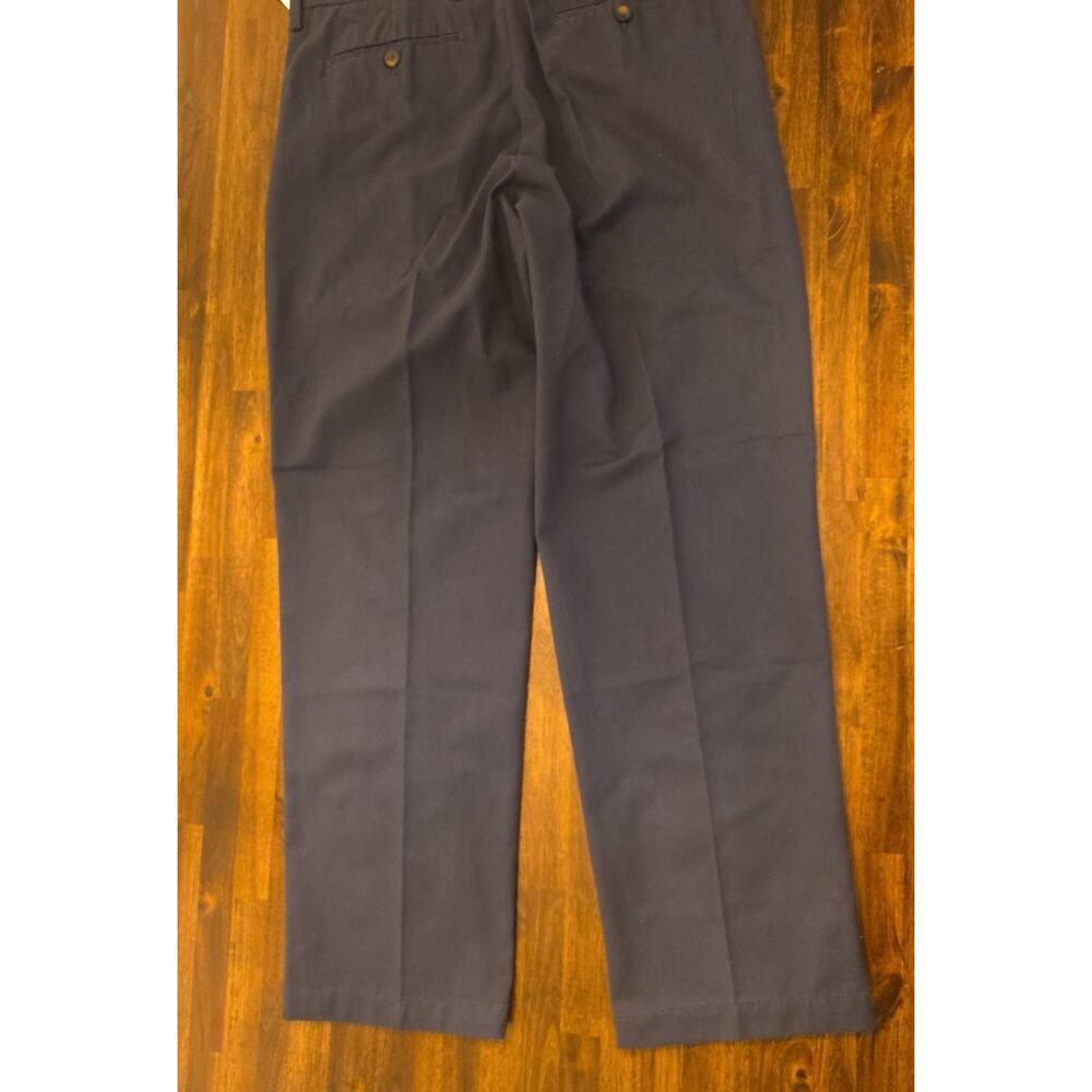 Amazon Essentials Men's Classic-Fit Casual Stretch Chino Pant, Navy, 33W x 30L - Picture 5 of 5